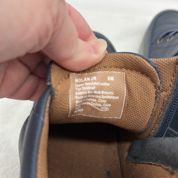 Nola Jr. Chukka Boots with Side Zipper and Textured Soles Boys/Men 6 M - Picture 6 of 9